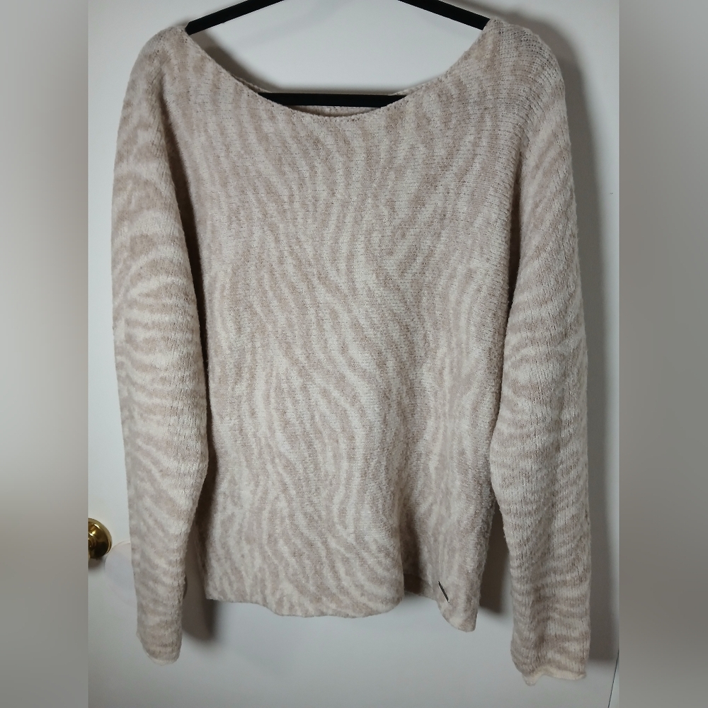 Abercrombie & Fitch Women’s‎ L Zebra Print Fuzzy Knit Sweater Beige Tan